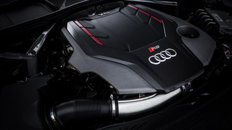 Audi lanceert 18 jaar na de eerste generatie de nieuwe RS 4 Avant.