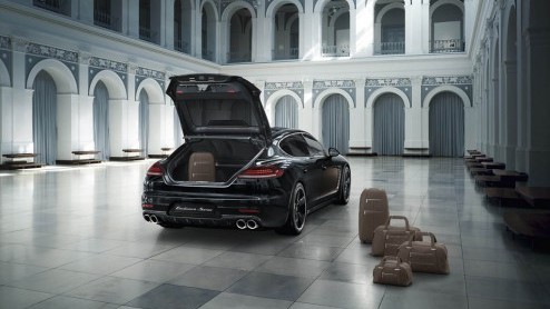 Porsche Panamera Exclusive Series in een oplage van 100 stuks. Presentatie op de Los Angeles Auto Show.