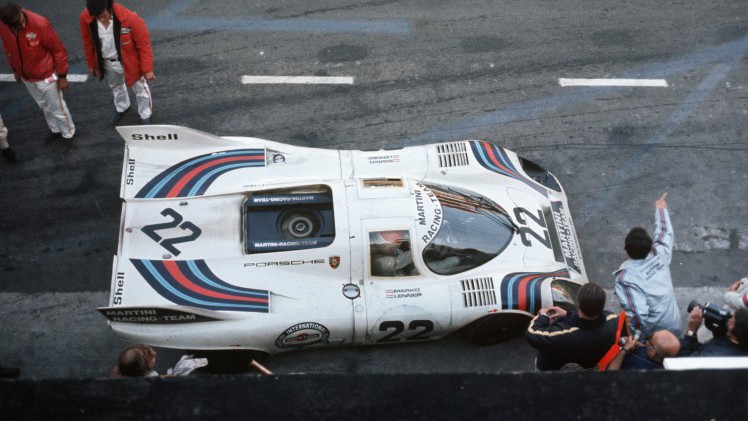 Tijdens Historic Grand Prix Zandvoort beleef je drie dagen historische autosportgeschiedenis met prominente merken zoals BMW en Porsche.