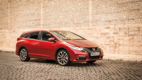 Autotest Honda Civic Tourer 1.6 i-DTEC, die in februari 2014 op de markt komt.