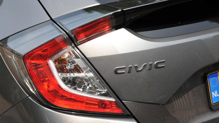 Honda levert de Civic nu ook met een dieselmotor, een prettige machine.