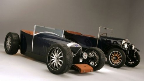 Op de weg zul je m niet gaan zien, maar hij is wel in levende lijve te aanschouwen; de Hot Rod Jakob' van Volvo. De hele maand augustus staat deze handgemaakte Zweed in het Inspiration Center van Vo