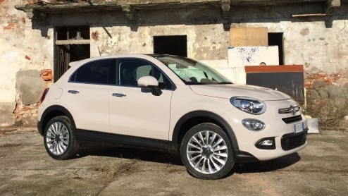 Bij de ontwikkeling van de Fiat 500X is een hybride variant overwogen. Dat vertelt Gianluca Italia, CEO van Fiat EMEA aan AutoVandaag.