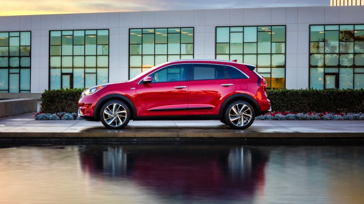 Introductie Kia Niro op Chicago Auto Show. De hybride Niro komt later in 2016 op de Nederlandse markt.