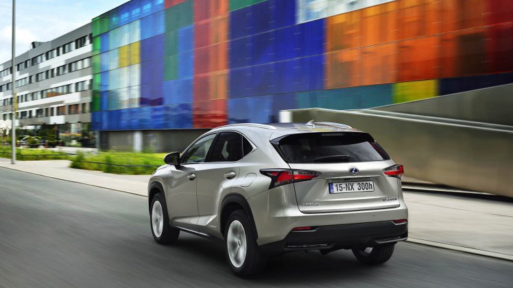 Lexus maakt hybridemodellen CT 200h, NX 300h en IS 300h voordeliger in 2016. Zowel de CT als IS komen in 2016 in aanmerking voor 21% bijtelling.