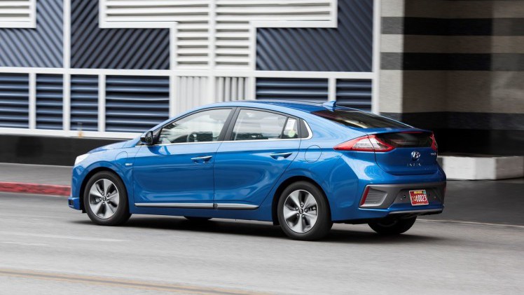 Hyundai presenteert een autonoom rijdende Ioniq. De technologie is betaalbaar en in januari rijden ze door het drukke verkeer van Las Vegas.