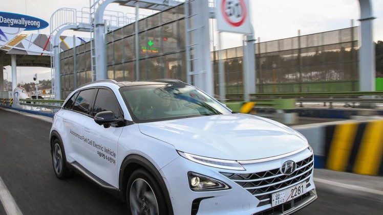 Hyundai legde met vijf auto's een afstand van 190 kilometer volledig autonoom rijdend af.