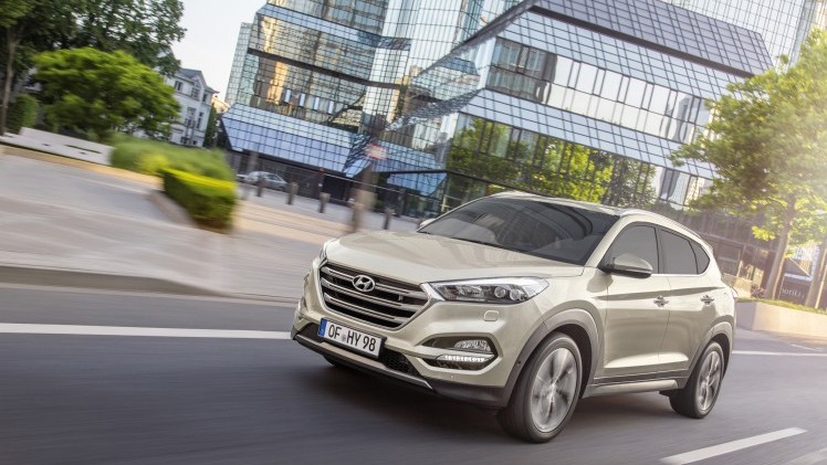Autotest nieuwe Hyundai Tucson 2015 met 1.6 T-GDI en 2.0 CRDi. Het is de opvolger van de ix35 met meer ruimte en luxe.