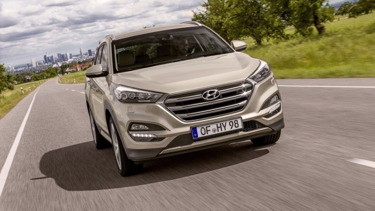 Autotest nieuwe Hyundai Tucson 2015 met 1.6 T-GDI en 2.0 CRDi. Het is de opvolger van de ix35 met meer ruimte en luxe.