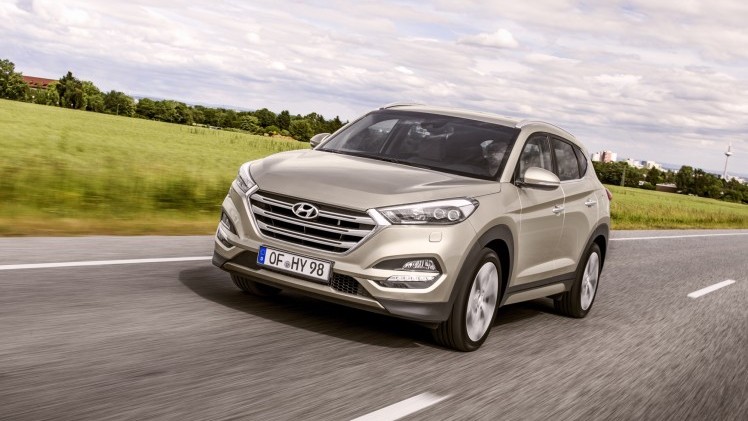 Autotest nieuwe Hyundai Tucson 2015 met 1.6 T-GDI en 2.0 CRDi. Het is de opvolger van de ix35 met meer ruimte en luxe.