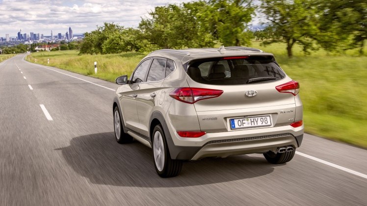Autotest nieuwe Hyundai Tucson 2015 met 1.6 T-GDI en 2.0 CRDi. Het is de opvolger van de ix35 met meer ruimte en luxe.