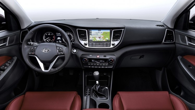 Autotest nieuwe Hyundai Tucson 2015 met 1.6 T-GDI en 2.0 CRDi. Het is de opvolger van de ix35 met meer ruimte en luxe.