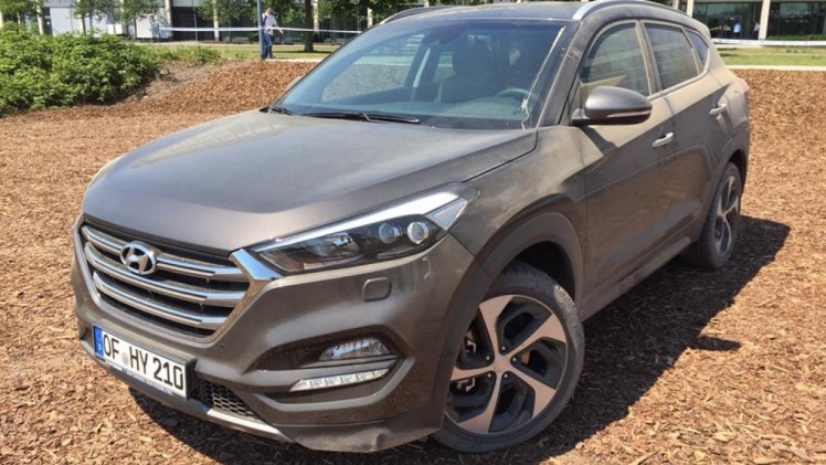 Autotest nieuwe Hyundai Tucson 2015 met 1.6 T-GDI en 2.0 CRDi. Het is de opvolger van de ix35 met meer ruimte en luxe.