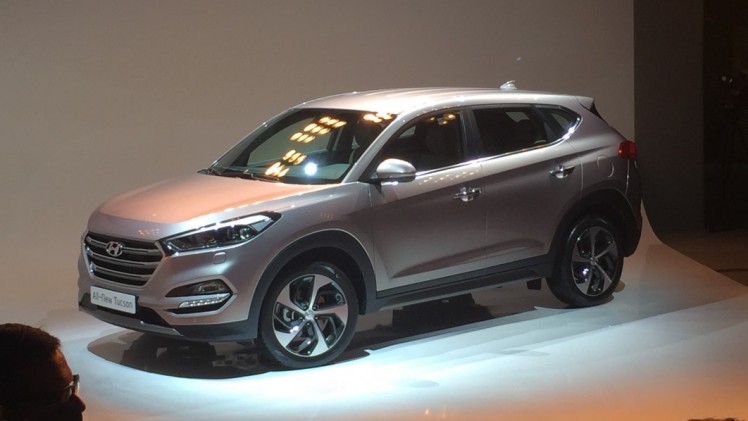 Nieuwe Hyundai Tucson gepresenteerd voorafgaand aan debuut op Autosalon van Genve. Hij steekt van wal met nieuwe 1.6 T-GDI en diverse veiligheidsinnovaties.