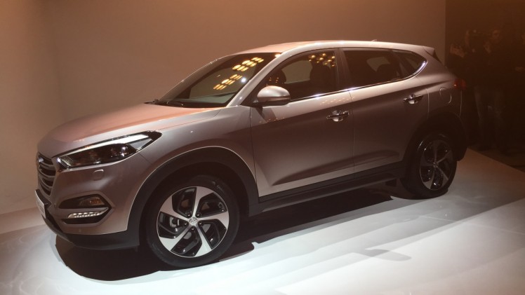 Nieuwe Hyundai Tucson gepresenteerd voorafgaand aan debuut op Autosalon van Genve. Hij steekt van wal met nieuwe 1.6 T-GDI en diverse veiligheidsinnovaties.