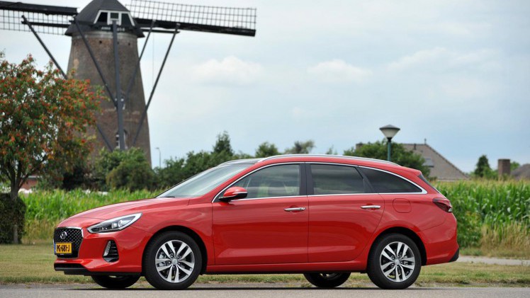 Hyundai brengt met de Wagon de tweede uitrustingsvariant van de nieuwe i30. Een zeer ruime auto die perfect aansluit bij de wensen van een Europees gezin.