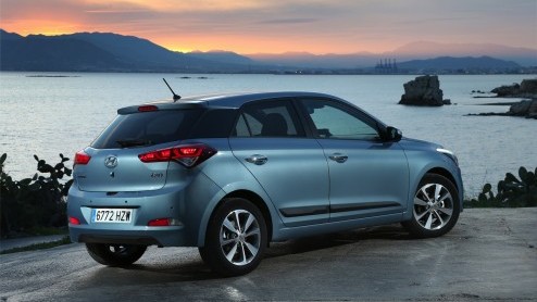 Autotest nieuwe Hyundai i20 1.2, die vanaf december 2014 bij de dealer staat.