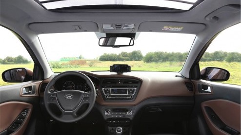 Autotest nieuwe Hyundai i20 1.2, die vanaf december 2014 bij de dealer staat.