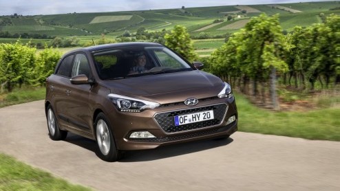 Autotest nieuwe Hyundai i20 1.2, die vanaf december 2014 bij de dealer staat.