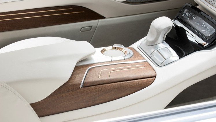 Hyundai introduceert premium merk Genesis onder leiding van Luc Donckerwolke. Tot 2020 kunnen we zes nieuwe modellen verwachten met de aanduiding G.