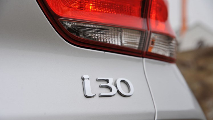 Hyundai lanceert de derde generatie van de Europese i30 hatchback. Een auto die duidelijk aan rijkwaliteiten heeft gewonnen. AutoVandaag deed een rijtest.