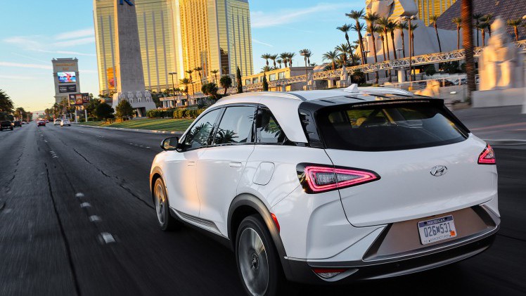 Hyundai onthulde de nieuwe Nexo op waterstof in las Vegas.