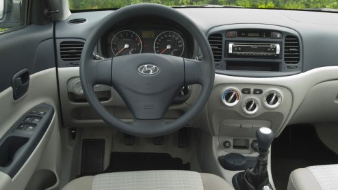 Niet iedere autokoper staat in de rij voor een middenklasser van 25 euromille. Soms is het budget doodgewoon beperkt en als je dan toch nog een beetje ruimte wilt is de keuze beperkt. Maar sinds deze