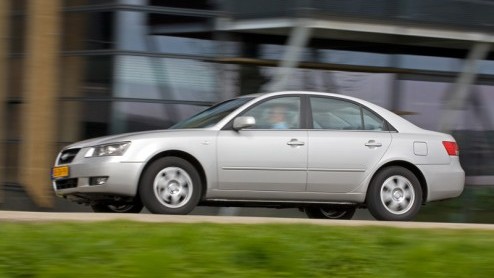 Hyundai heft het modellengamma van de Sonata compleet gemaakt. Vanaf nu is er een nieuwe instapper n wordt de Hyundai leverbaar met een diesel.