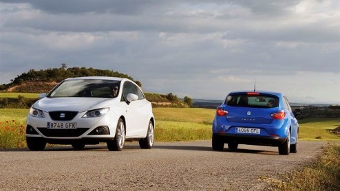 Trots als Seat is op de nieuwe drie-deurs Ibiza, toont het merk vandaag nieuwe beelden van de SportCoupe in vol ornaat. Net als zijn vijfdeursbroer is de Spanjaard leverbaar met diverse benzine- en di