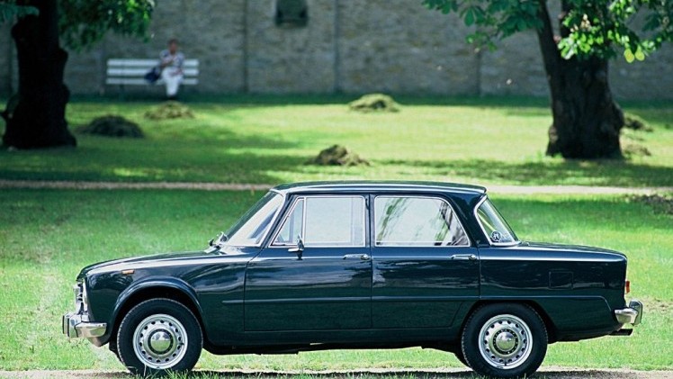Introductie Alfa Romeo 'Giulia' op 24 juni krijgt bijval van een verkiezing waarin de meest iconische Alfa Romeo wordt uitgekozen.