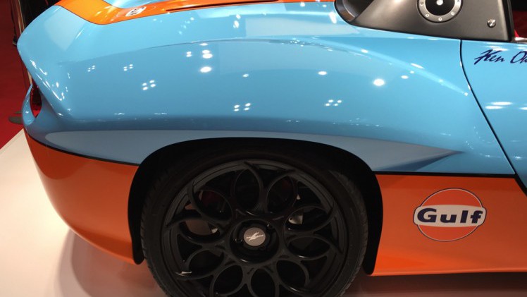 Gekke primeurs met typisch Japanse primeurs en Kei cars op de Tokyo Motor Show 2015.