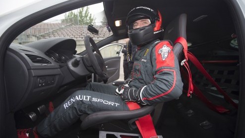 Speciale Megane R.S Trophy-R versie van Renault Mgane RS 275 Trophy zet nieuw record op Nrburgring voor seriegeproduceerde voorwielaandrijvers.