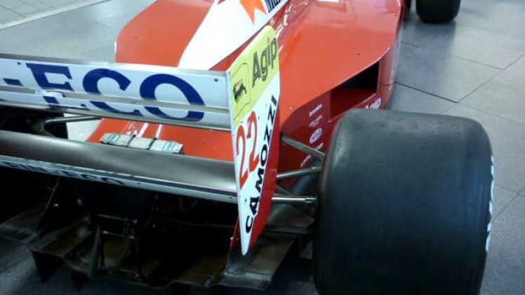 Formule 1 auto bij Catawiki in de veiling. De raceauto uit 1992 verkeert in zeer goede staat en brengt naar verwachting 300.000 euro op