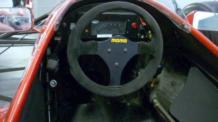 Formule 1 auto bij Catawiki in de veiling. De raceauto uit 1992 verkeert in zeer goede staat en brengt naar verwachting 300.000 euro op
