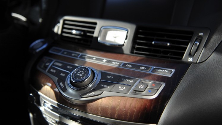 Autotest Infiniti Q70 2.2d diesel geeft carrire Infiniti M een waardig vervolg met veel zuinigere diesel.