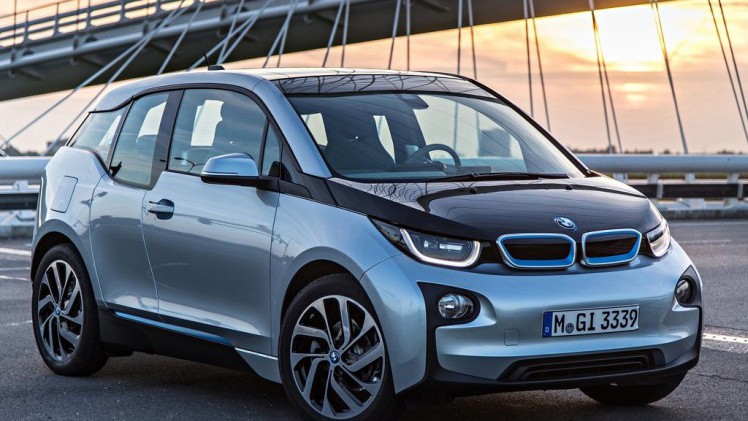 Naar het schijnt kunnen we in 2017 een ingrijpend gefacelifte BMW i3 verwachten. Het grootste nieuws zit daarbij onderhuids, uiteraard met als gevolg een langere actieradius.