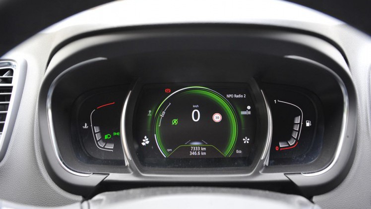 Renault voegt het meest complete uitrustingsniveau Initiale Paris toe aan het leveringsprogramma van de Scnic en Grand Scnic.