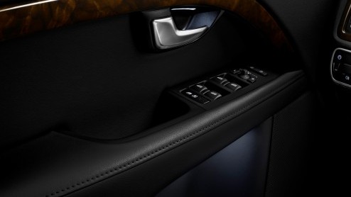 Volvo introduceert Inscription pakket voor XC60, V70, S80 en XC70 met modeljaar 2015.