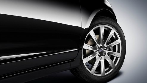 Volvo introduceert Inscription pakket voor XC60, V70, S80 en XC70 met modeljaar 2015.