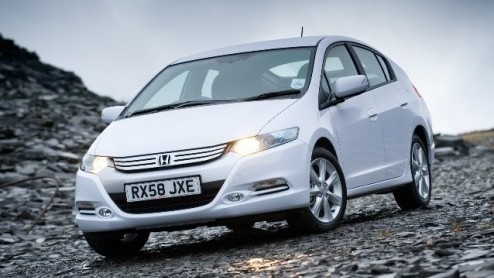 Honda kiest het goede moment uit om met hun nieuwste hybride, de Insight, de markt te betreden. Vanaf het voorjaar staat deze groene Japanner bij de dealers, en inmiddels weten we weer meer over de