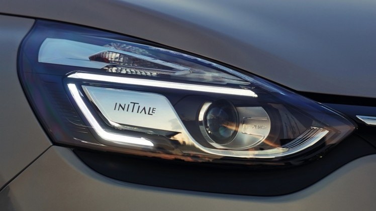 Introductie Renault Clio Initiale Paris uitgesteld vanwege succes in Frankrijk. Deze zomer wel update voor Expression en Dynamique.