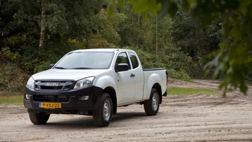 Autotest Isuzu D-Max 2,5 liter turbodiesel in Beekse Bergen