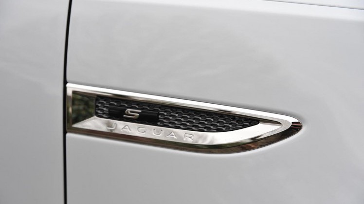 Jaguar brengt met de E-Pace een compacte SUV op dezelfde basis als de Range Rover Evoque.