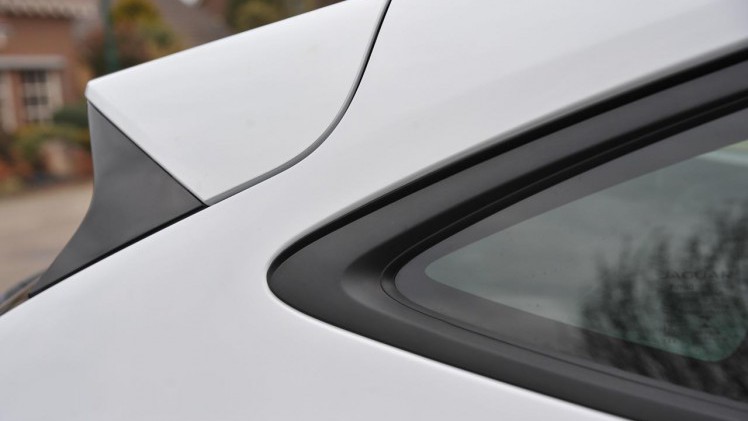 Jaguar brengt met de E-Pace een compacte SUV op dezelfde basis als de Range Rover Evoque.