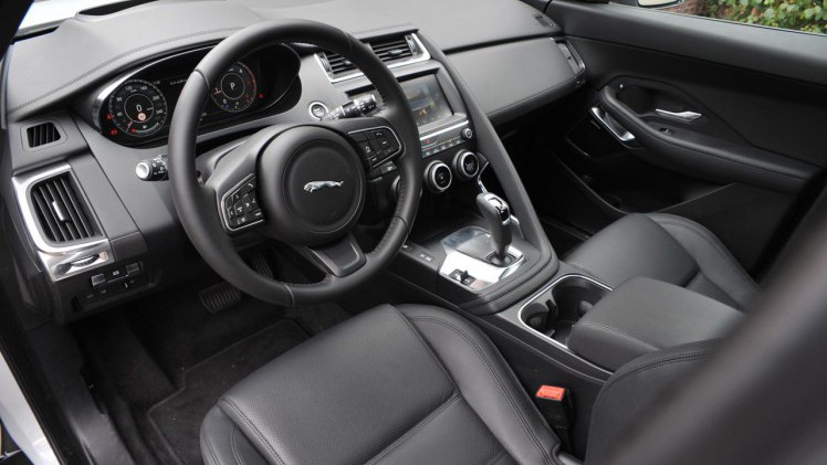 Jaguar brengt met de E-Pace een compacte SUV op dezelfde basis als de Range Rover Evoque.