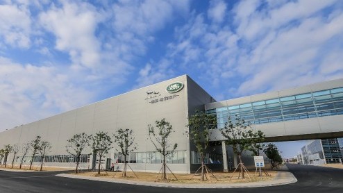 Jaguar Land Rover opent fabriek in China. Om te beginnen wordt daar de Evoque voor de Chinese markt geproduceerd.