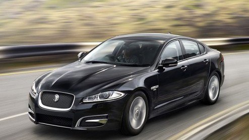 De is het eerste model van Jaguar die in R-Sport uitvoering leverbaar wordt. Zowel de sedan als de Sportbrake kan vanaf deze zomer sportiever worden aangekleed voor een meerprijs van 3.655 euro.