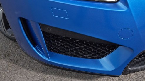 Autotest Jaguar XFR-S Sportbrake: de ultieme droom voor huisvaders met lef. Deze XF met 5.0 V8 Supercharger is tot supercarsnelheden in staat maar doet dat niet zonder stij.