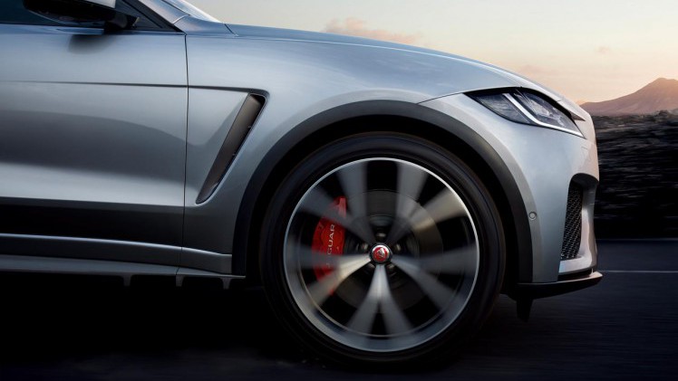 Jaguar brengt een supersnelle SVR-versie van de F-Pace.
