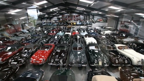 Jaguar Land Rover heeft de grootste privcollectie ter wereld van Britse klassieke autos aangekocht. Autos die de fabrikant in een (ver) verleden veelal zelf heeft gebouwd.